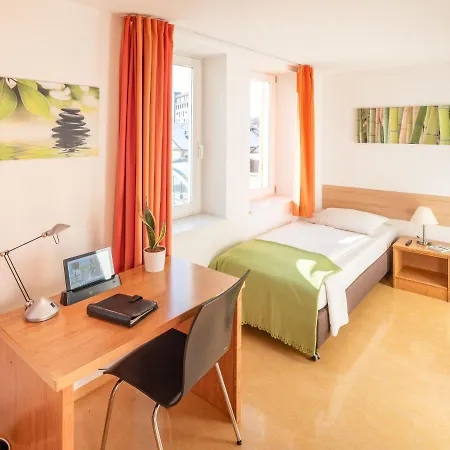 Hotel Ecoinn 3*